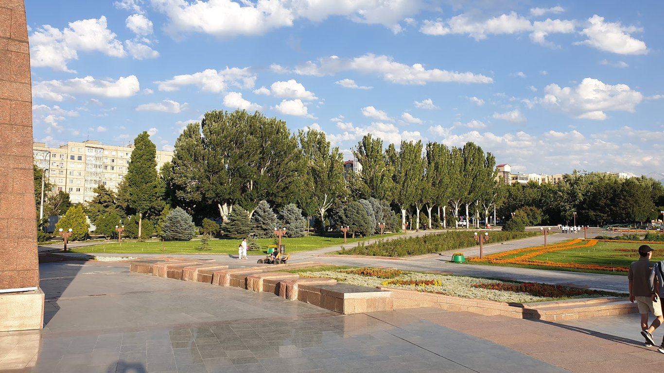 Victory Square