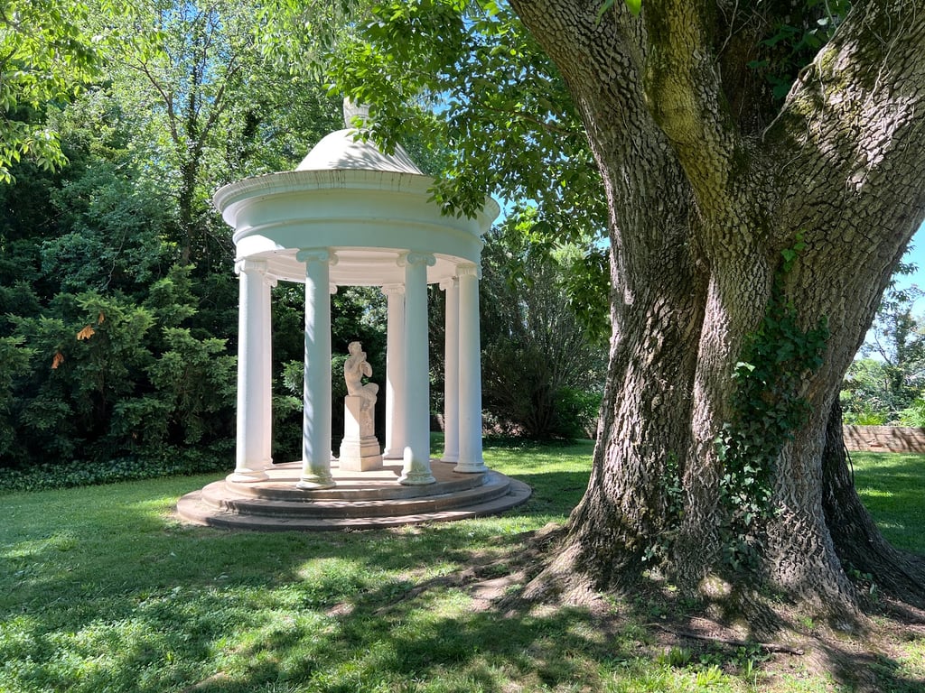 Chatham Manor