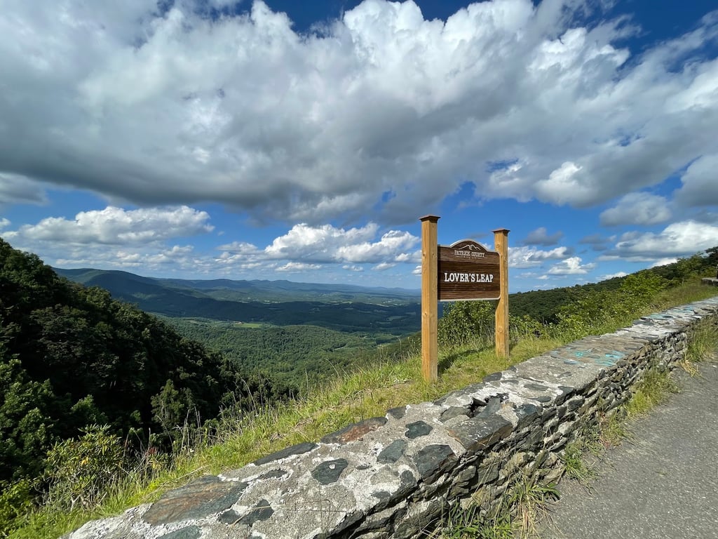 Lover’s Leap Scenic Overlook