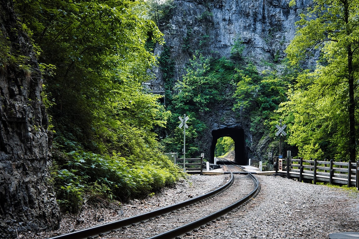 Natural Tunnel State Park