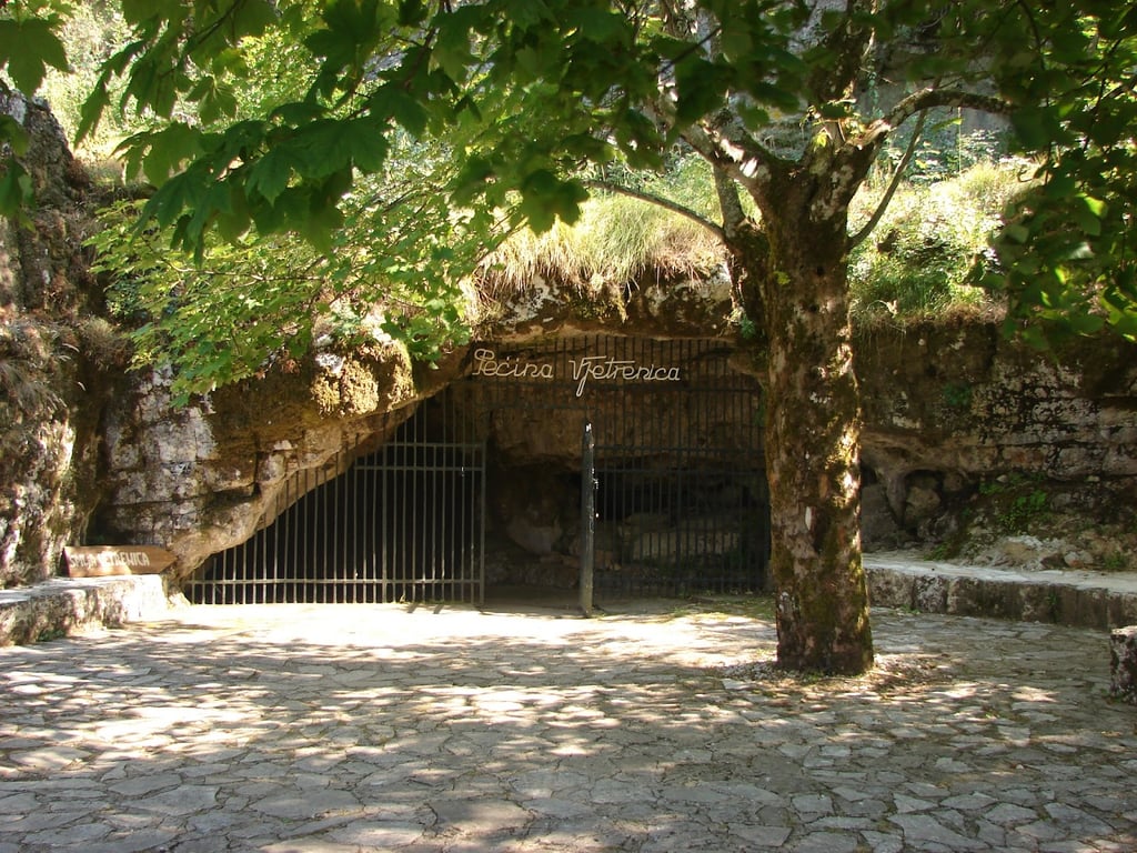 Vjetrenica Cave