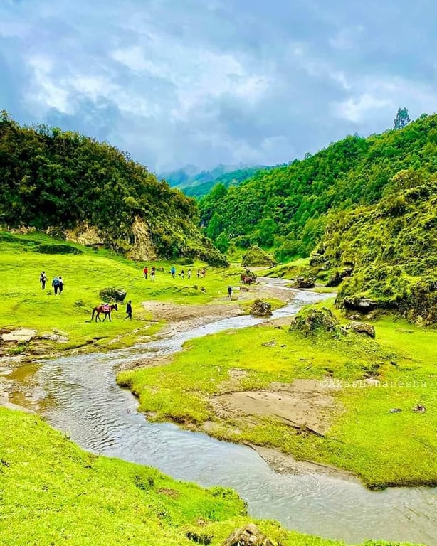 Wenchi Crater Lake