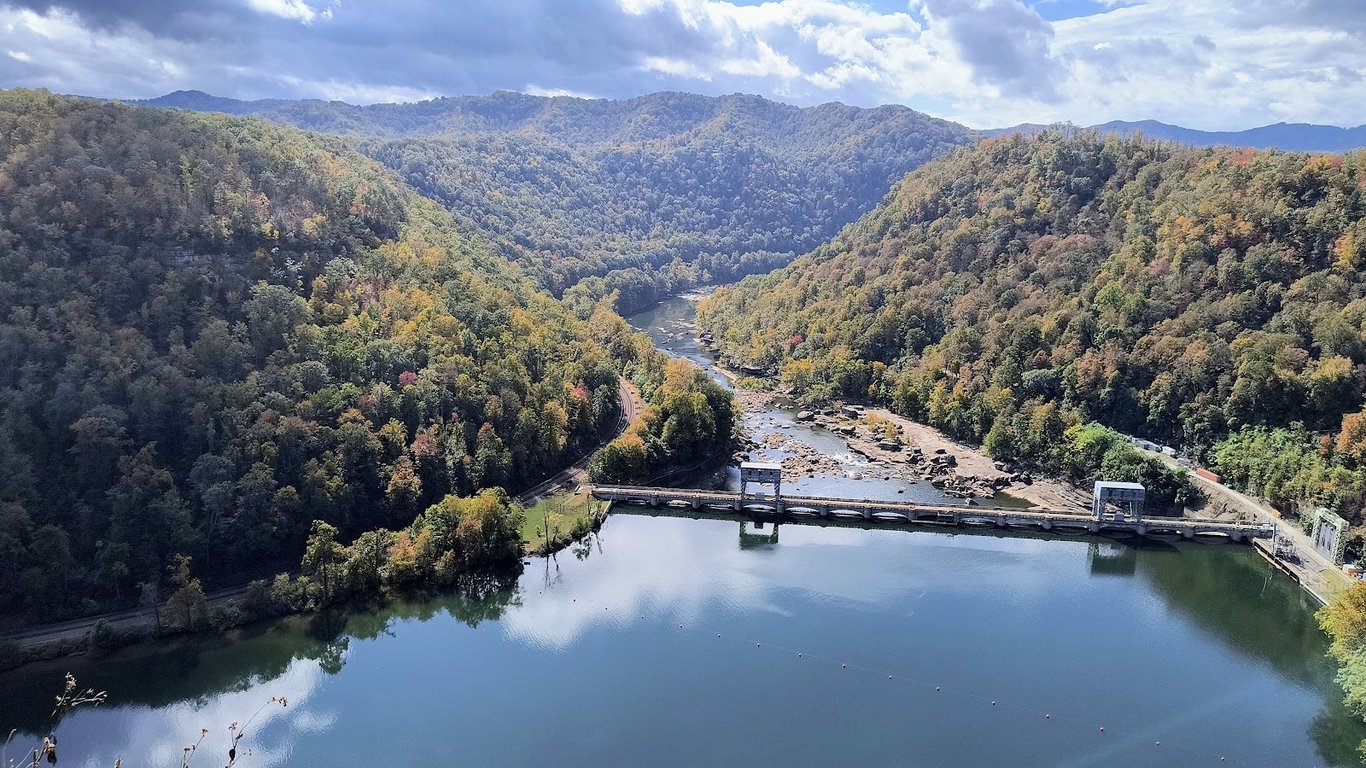 Hawks Nest State Park