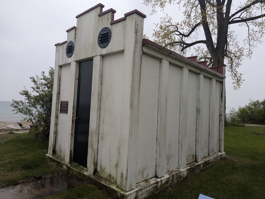 Wind Point Lighthouse
