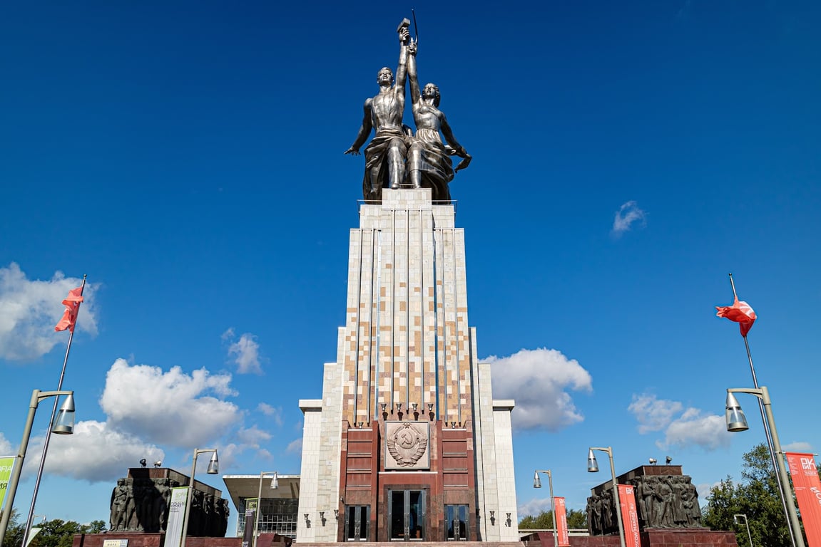 Worker and Kolkhoz Woman Statue