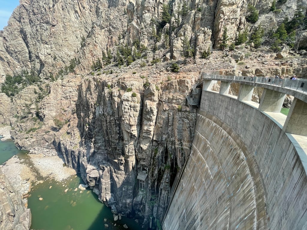 Buffalo Bill Dam & Reservoir