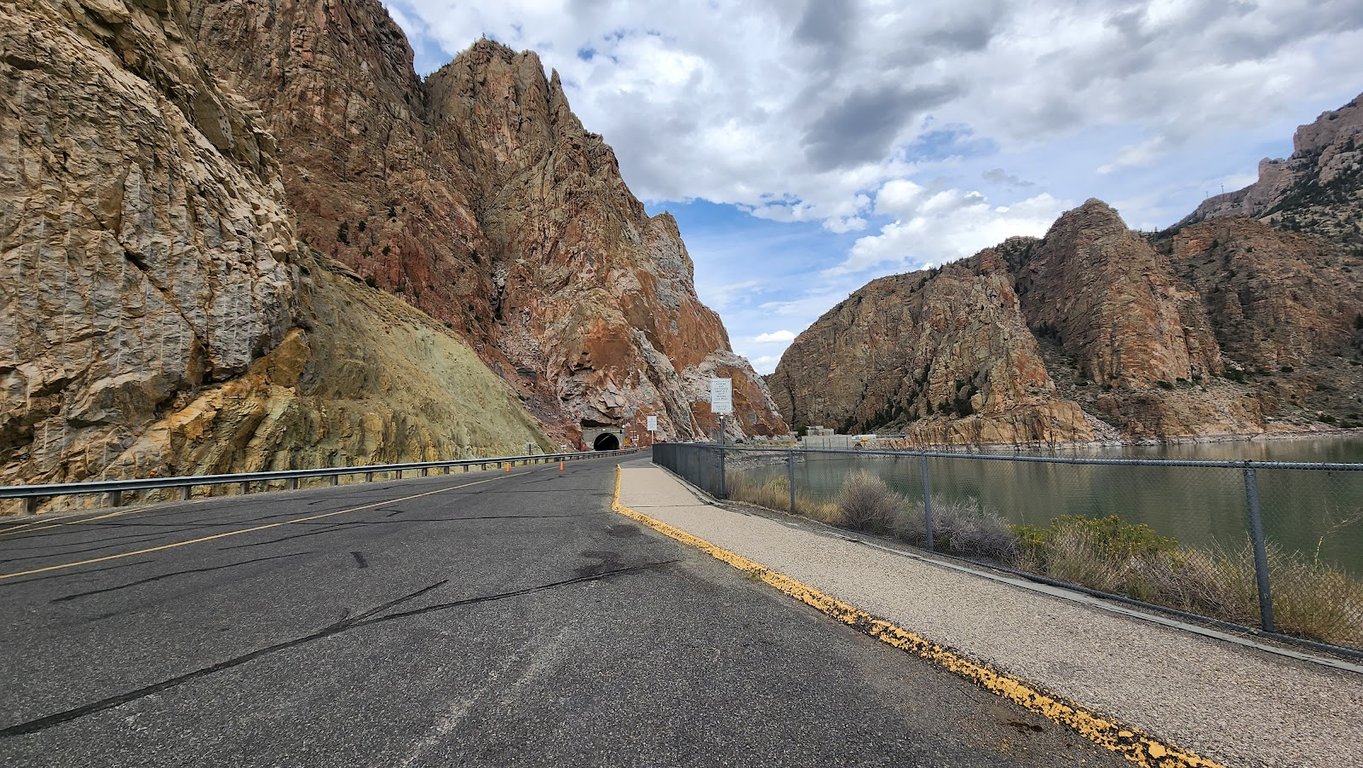 Buffalo Bill Dam & Reservoir