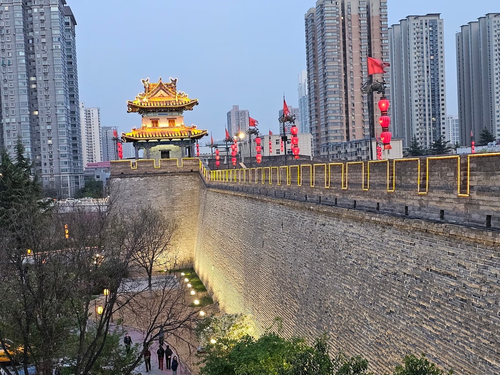Xi’an City Walls Night Ride