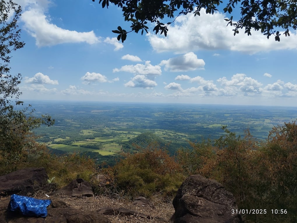Ybytyruzú Hill Range Viewpoint
