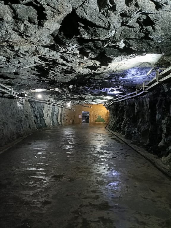 Zhaishan Tunnel