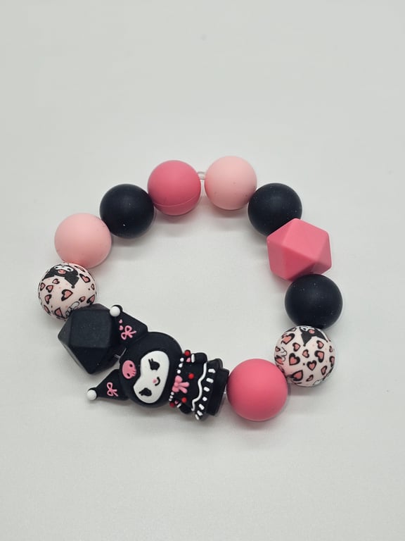 Pink and Black Beaded Bracelet with a Kuromi Charm — photo 2