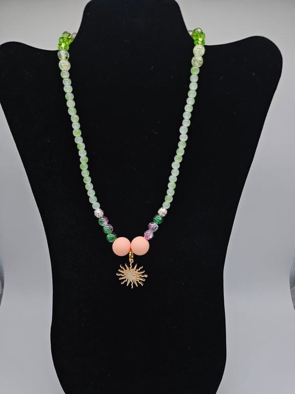 Pastel Peach and Green Beaded Necklace — photo 1