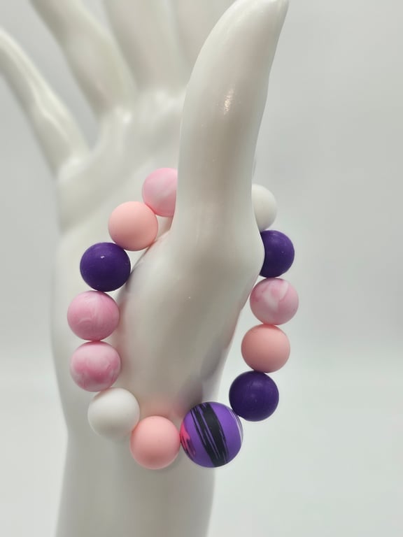 Purple, Pink, and White Beaded Bracelet — photo 1