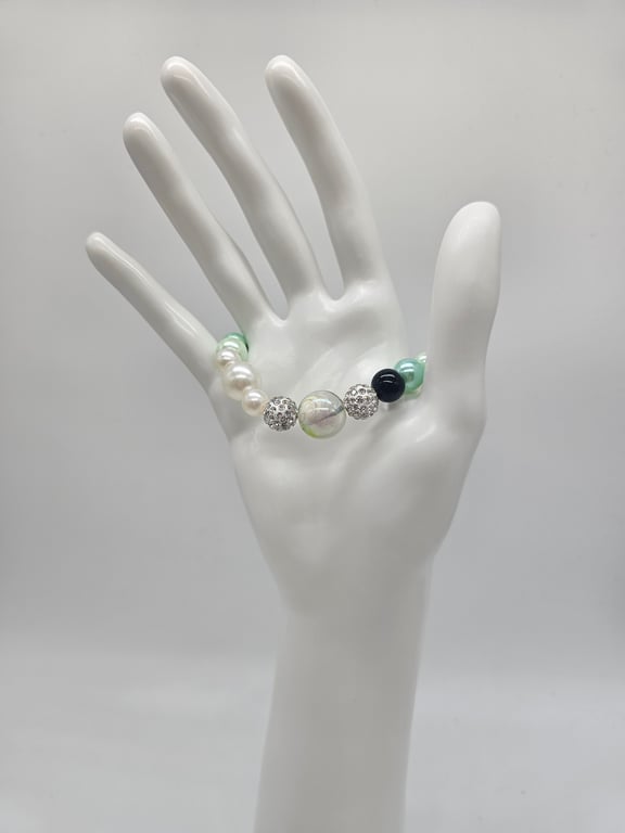 Pearl and Jade Stretch Bracelet