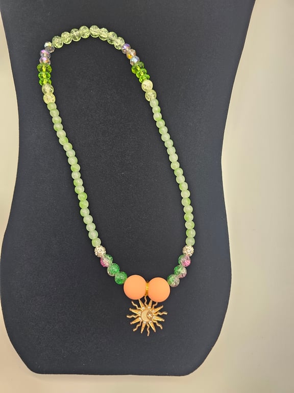 Pastel Peach and Green Beaded Necklace — photo 2