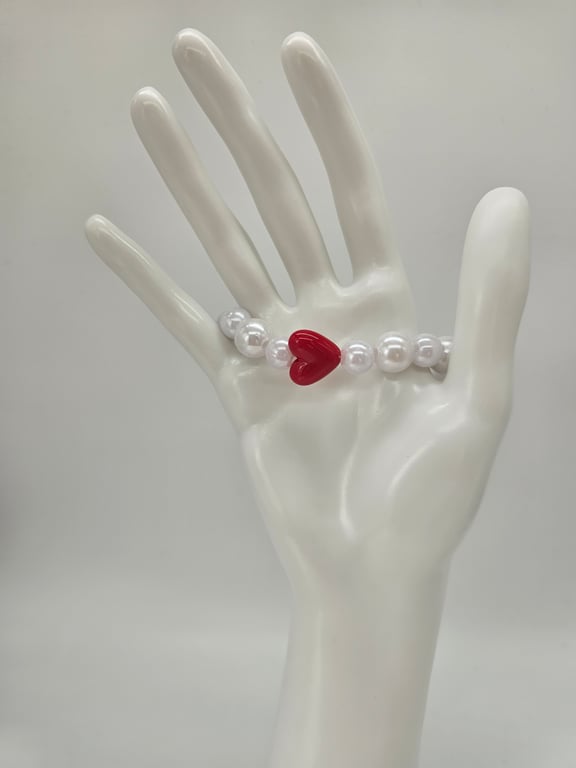 Pearl and Red Heart Beaded Stretch Bracelet