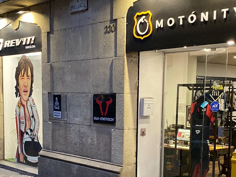MOTNITY Barcelona | REV'IT! store