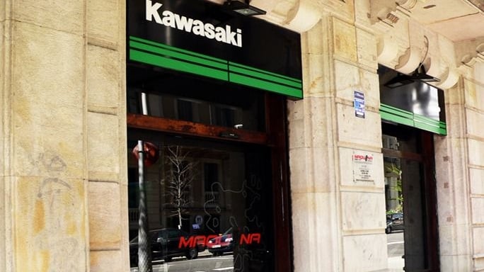Kawasaki Barcelona Maquina Motors - Compramos tu moto
