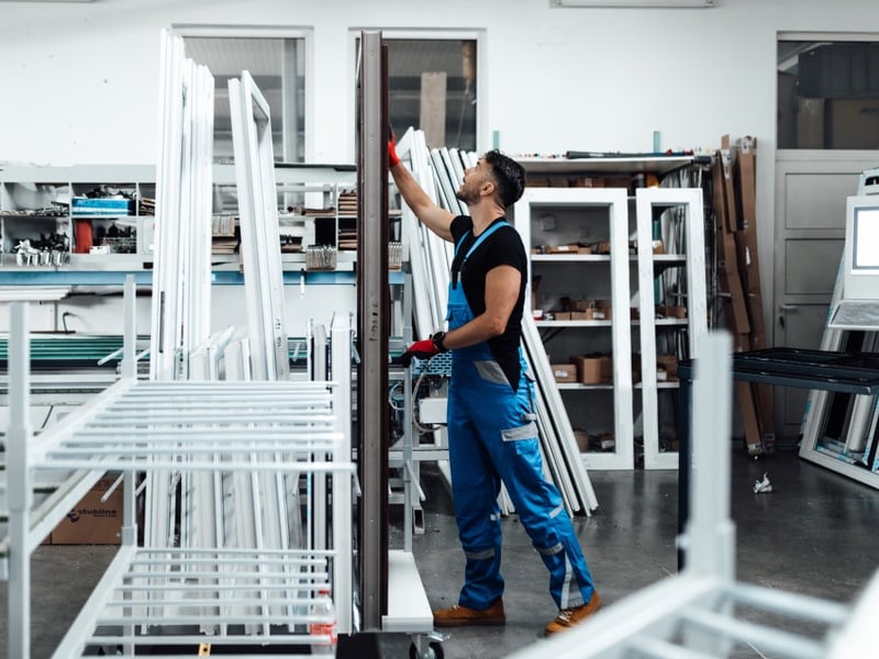 Tu Carpintera Barcelona - Ventanas, persianas, puertas y mamparas de bao y carpintera de aluminio en general