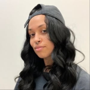 shawné michaelain holloway avatar