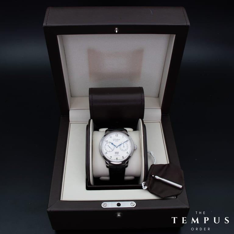 Glashütte Original Senator Observer – 44mm Stainless Steel Black Alligator