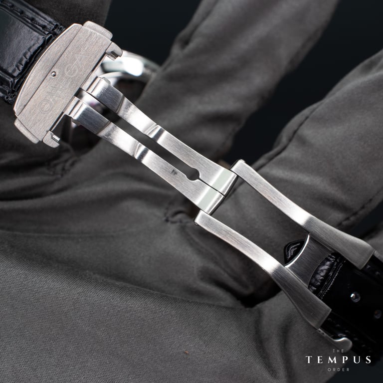 Omega Seamaster Aqua Terra 150M – 38.5mm Steel & Red Gold Mother-of-Pearl