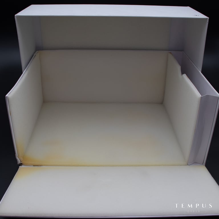 Omega Seamaster Diver 300M – 42mm White Ceramic Dial