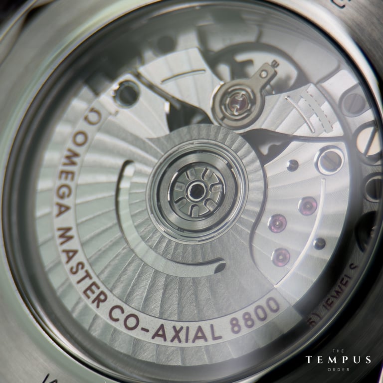 Omega Seamaster Diver 300M – 42mm White Ceramic Dial