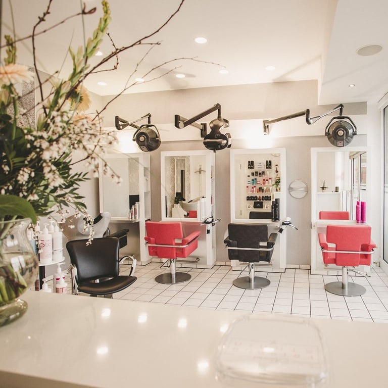 Fancy a new hairstyle during your stay in Berlin?