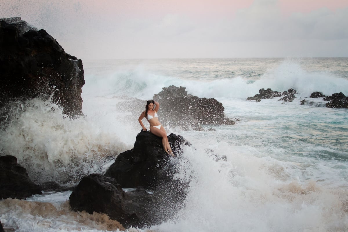 Hawaii Boudoir - Miquie Pinnell & Amber Carl Image 6