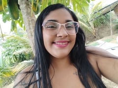 Maria Jose , 20