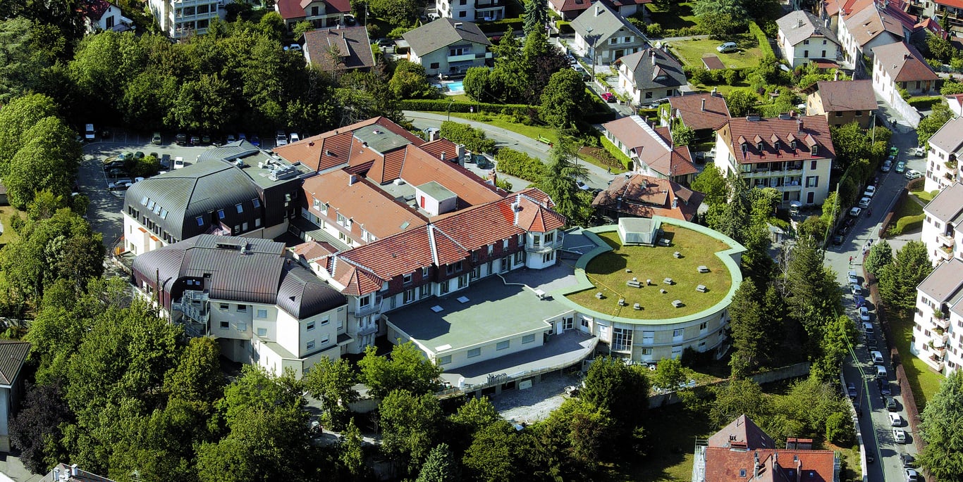 Rejoignez les équipes de la Clinique Générale Annecy. Présentation