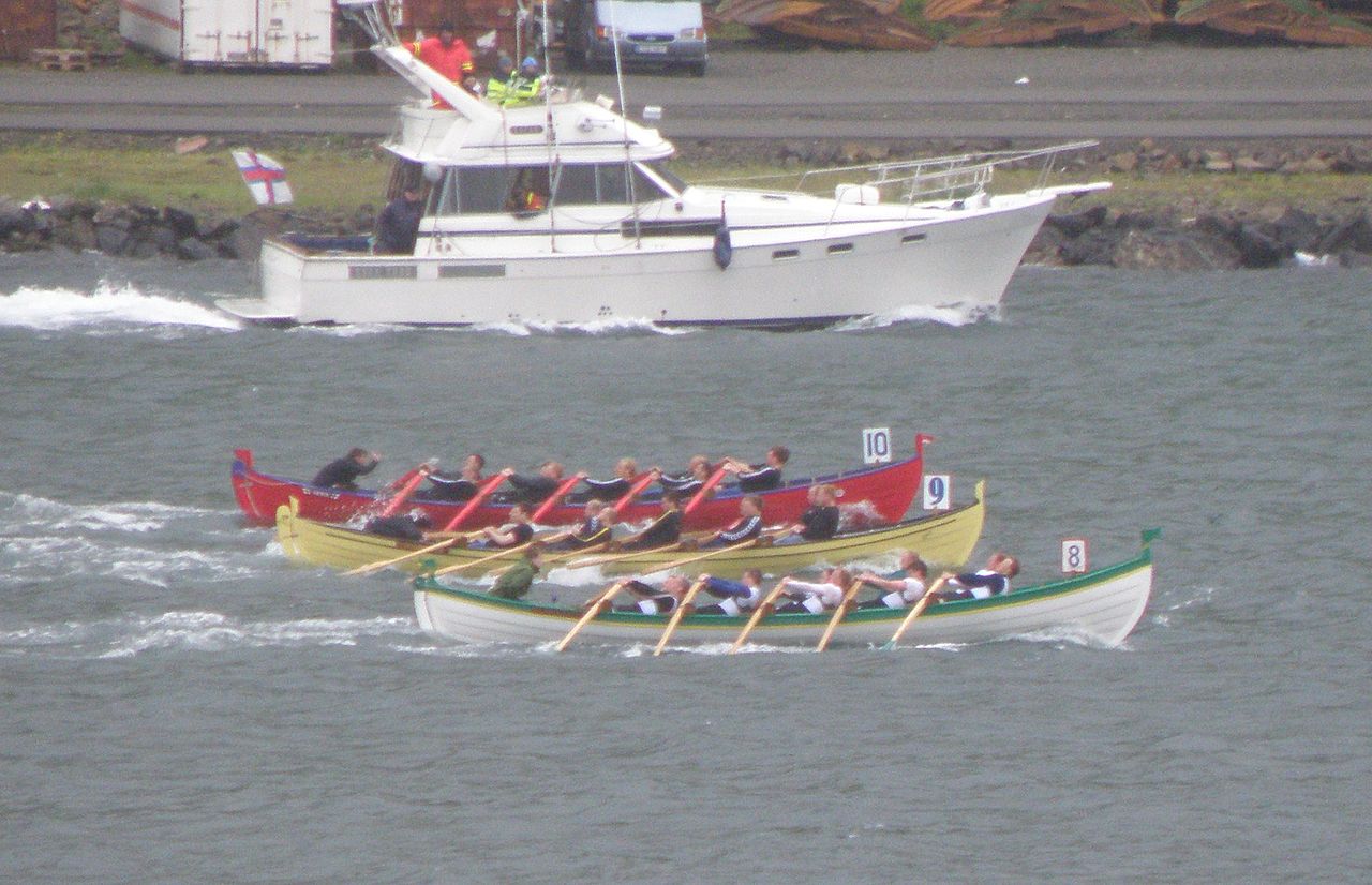 1280px-Kapprodur_joansoka_2010_-_10-mannafor_menn