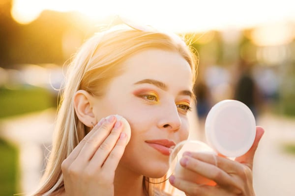 Essential Non-Comedogenic Makeup Products for Summer