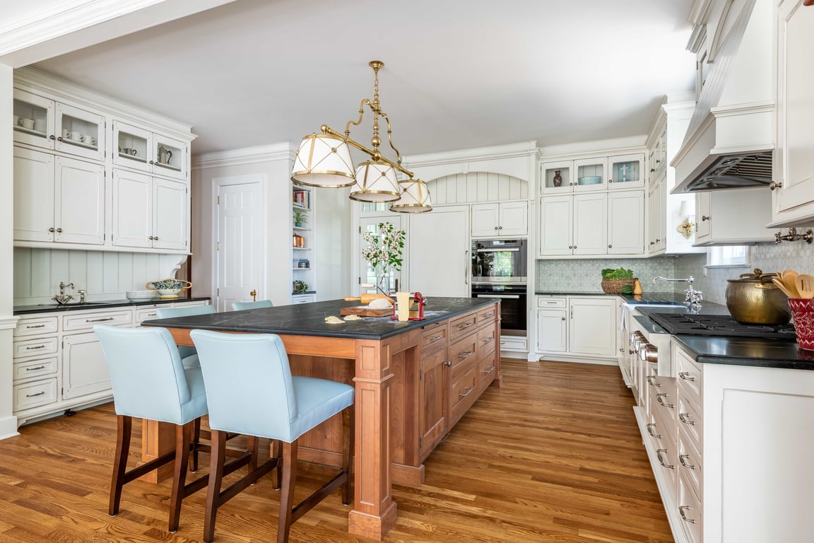 Vintage Kitchens by Jennifer Gilmer Kitchen & Bath Designs, the best kitchen remodeling in Alexandria, Virginia