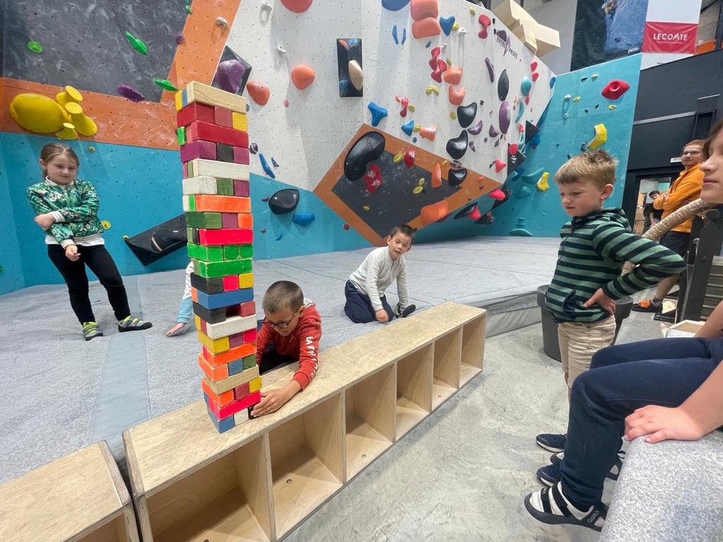 Groupe d'enfants en stage à l'Académie Maniak