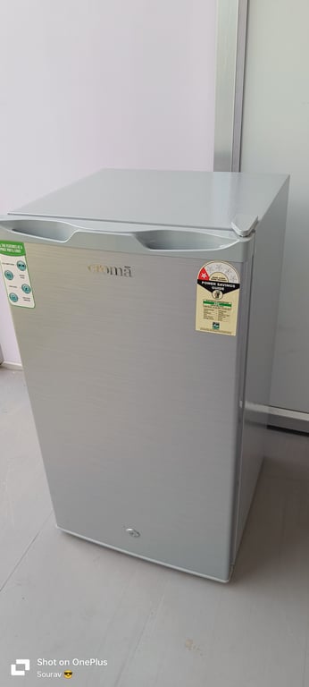 Croma 90lit Refrigerator