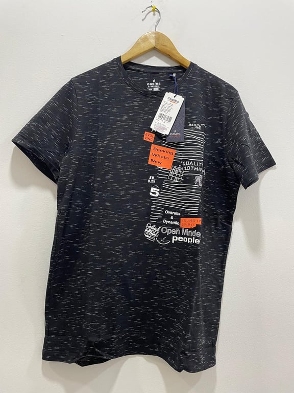 Easises Men T-shirt By Killer