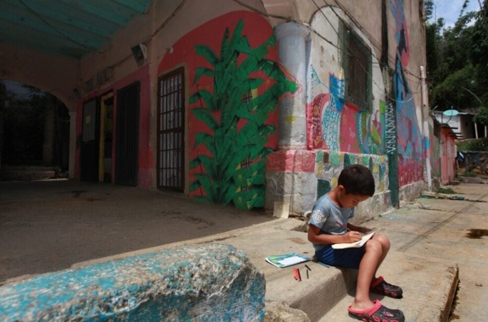 Venezuela: impacto futuro sobre niños y jóvenes y responsabilidades de gestión