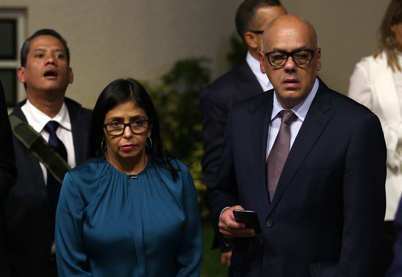 ¿Dónde estaban estos hermanos mientras el colapso del país?