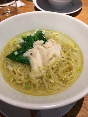 水餃子と胡椒シュウマイの二兎