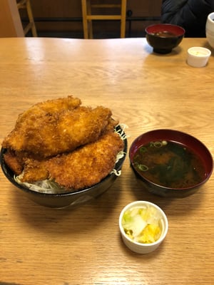 洋食亭かつ貴