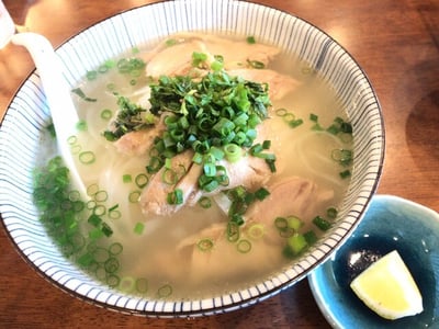 Sen Vàng Restaurant - ベトナム料理