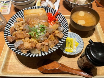 肉豆冨とレモンサワー 大衆食堂 安べゑ 八王子駅南口店