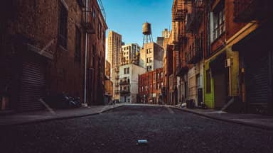 Beco Urbano Estilo New York Cinematográfico Fundo Horizontal