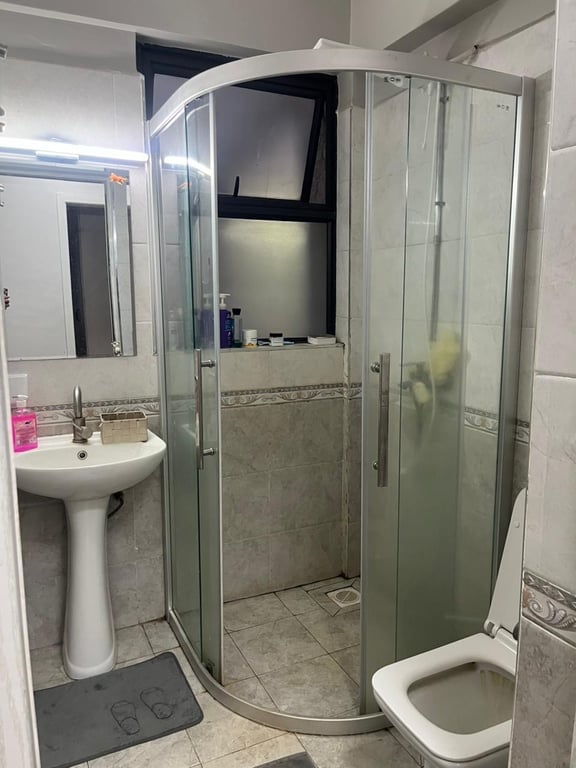 KILIMANI OFF-NDEMI READY THREE BEDROOM APARTMENT PLUS STUDY FOR SALE