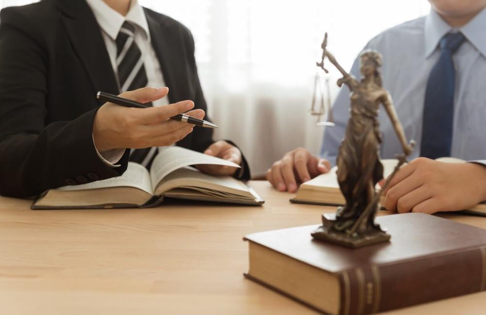 Hire an Attorney for Breach of Contract Claims in Court