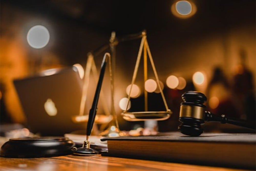 Summary Judgment vs. Judgment on the Pleadings: Key Differences