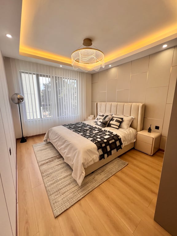 KILIMANI LUXURIOUS SIX BEDROOM APARTMENT FOR SALE