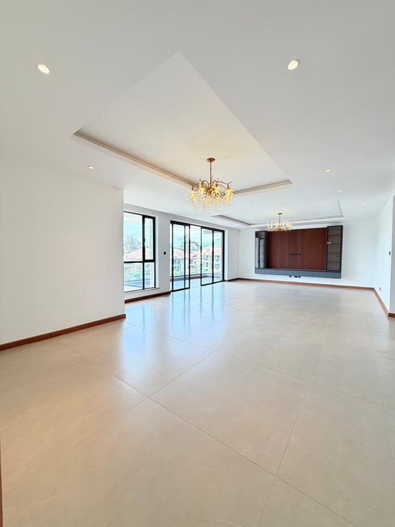 Executive three bedroom apartment to let off Riverside drive